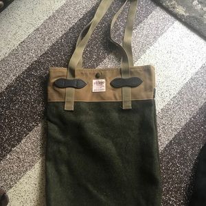 Folsom wool shoulder tote